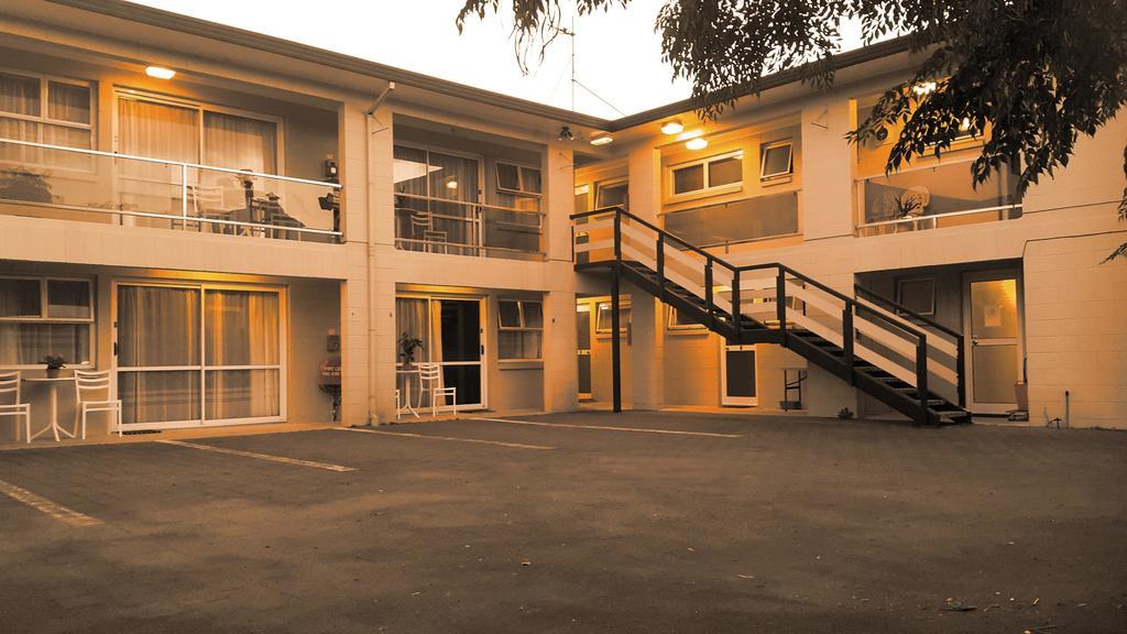 Six On Union Motel Rotorua Ngoại thất bức ảnh