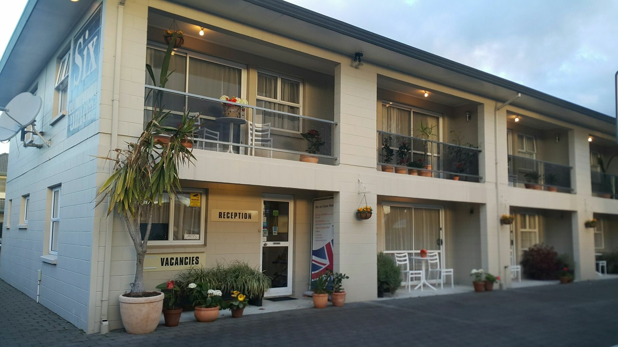 Six On Union Motel Rotorua Ngoại thất bức ảnh